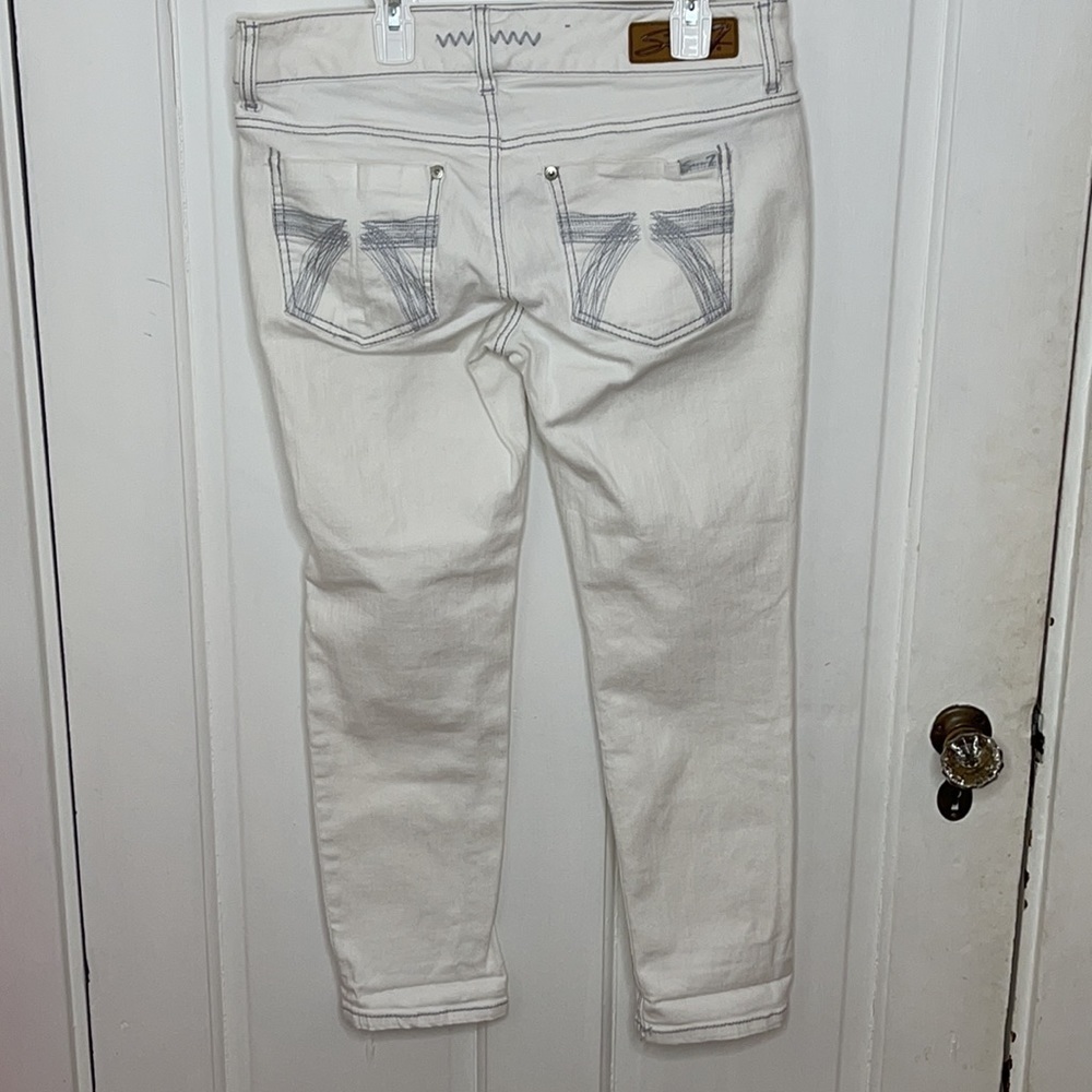 Seven7 Denim Cropped Jeans - Picture 3 of 9